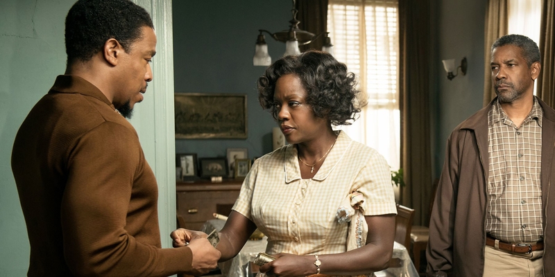 Denzel Washington (right) in Fences