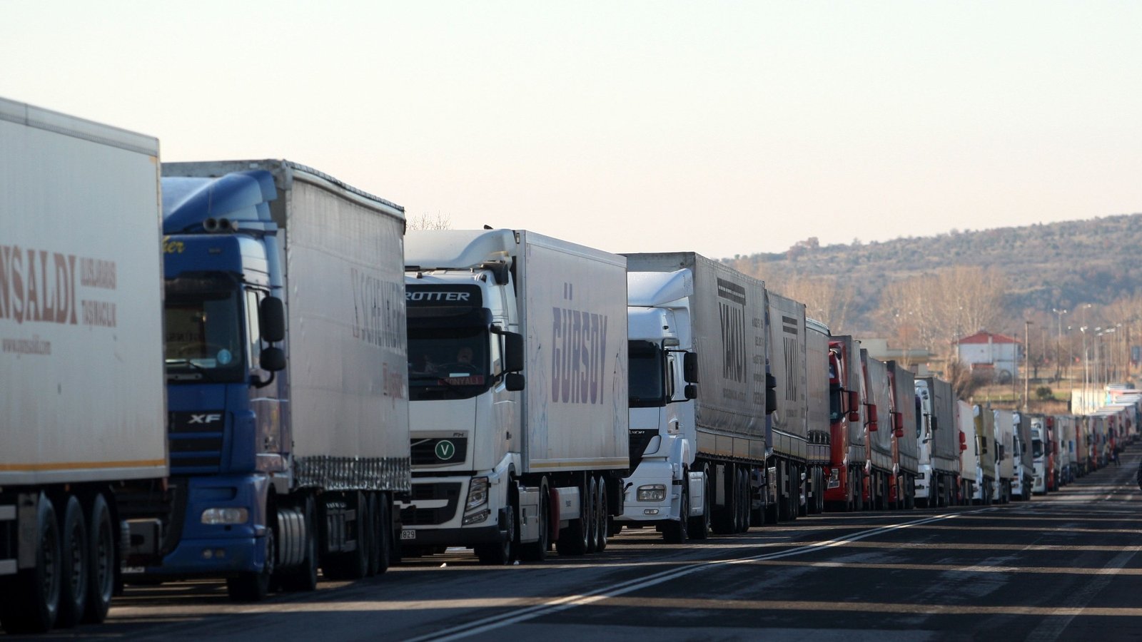 Trucks waiting to cross the Turkish Greek border