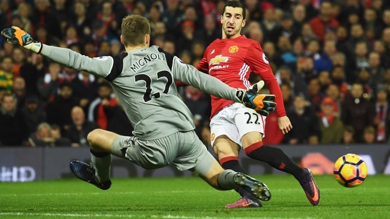 Simon Mignolet: 'We were a bit reliant on the individual ability of Luis Suarez'