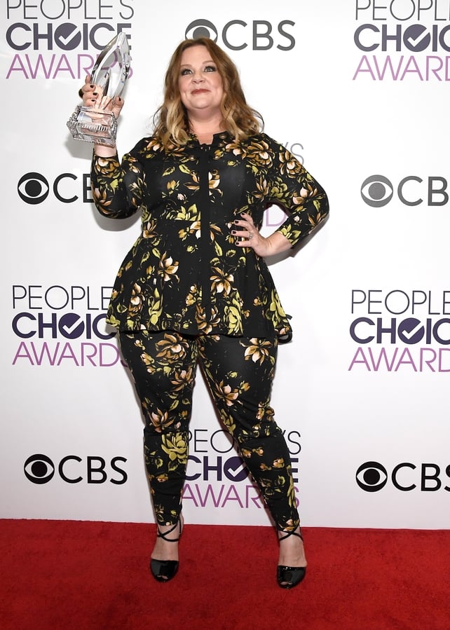 Loving Melissa McCarthy's on-trend trouser suit as she picked up the award for Favorite Comedic Movie Actress. She also went for a trouser combo last year as far as we remember