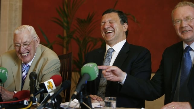 Paisley, EC President Jose Manuel Barroso and McGuinness share a laugh during a press conference at Stormont in 2007