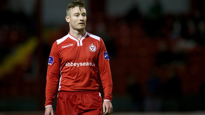 Elliott in action for Shelbourne last season