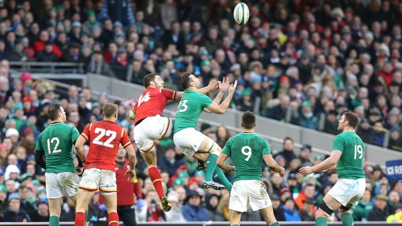 "This is a game of who blinks first" says Gordon D'Arcy