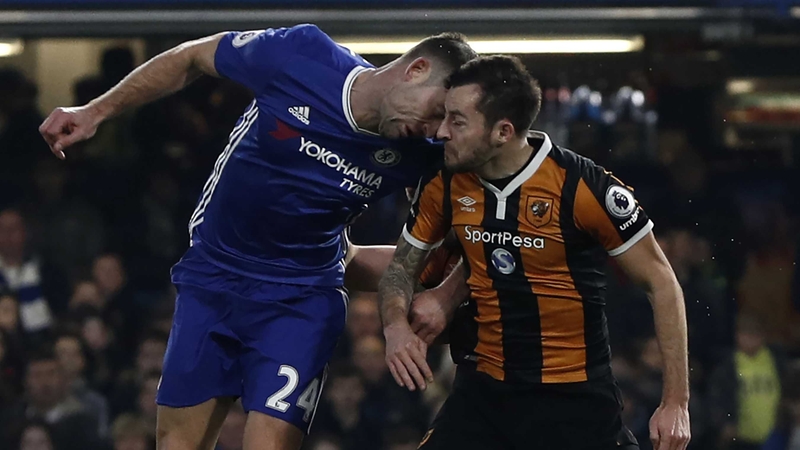 Gary Cahill and Ryan Mason clash heads