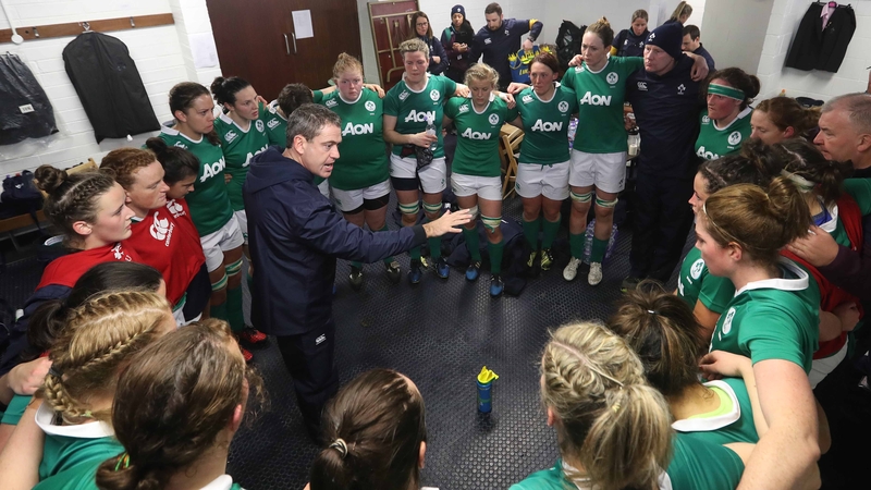 Tom Tierney addressing his players