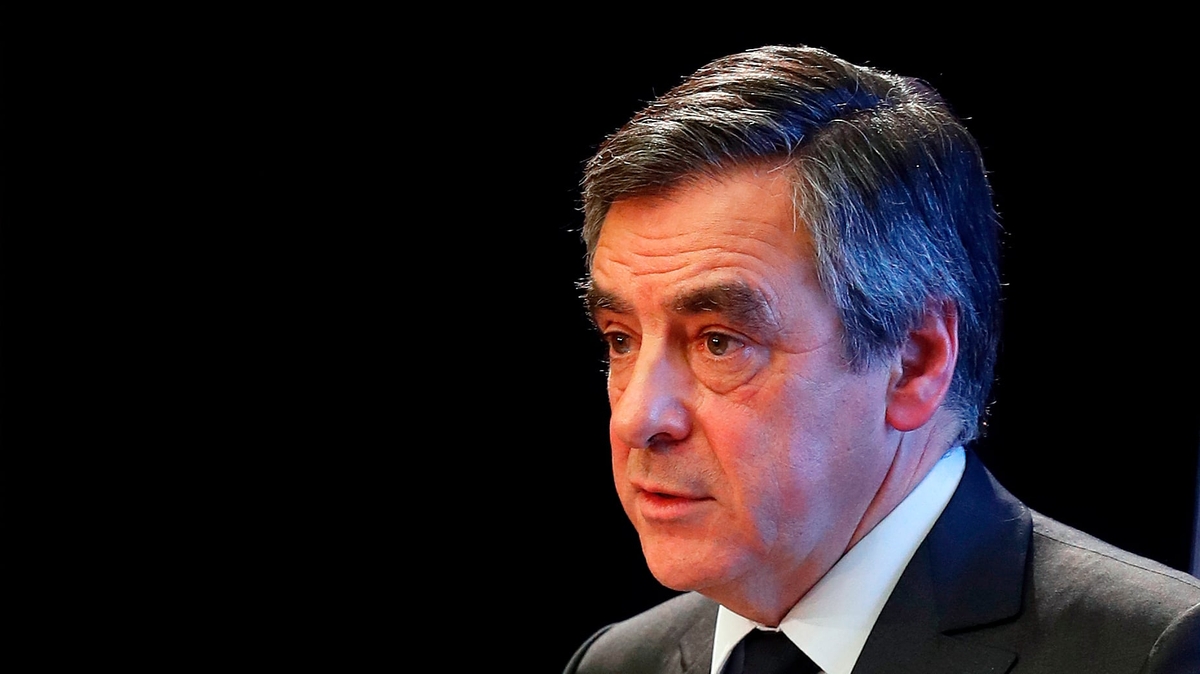 French presidential candidate faces elimination over payments scandal