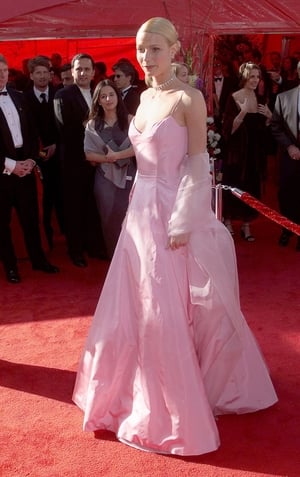 Gwyneth Paltrow in Ralph Lauren (1999)