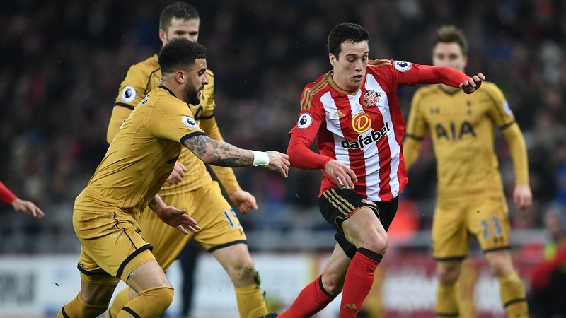 Javier Manquillo of Sunderland goes past Kyle Walker of Tottenham