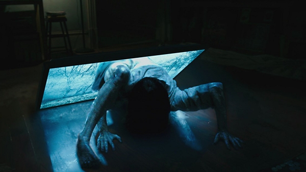 Rings: a mind-numbingly feeble attempt at horror with action and screenplay that are all over the shop