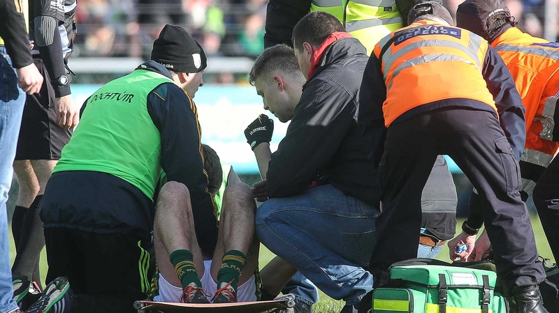 Shane Enright had to be taken off on a stretcher