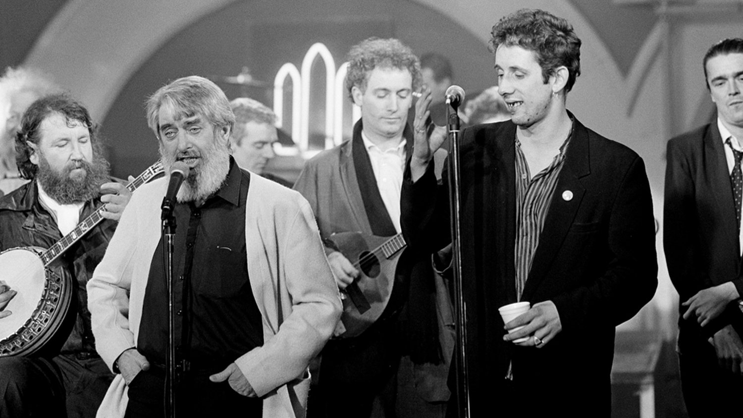 The Pogues and The Dubliners perform The Irish Rover - 1987