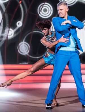 Week 5: Des Bishop's blue suit did Bruno Mars proud as he brought some uptown funk to the cha cha.