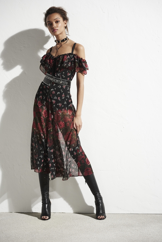 We love the roses pattern on this River Island off-the-shoulder dress. Perfect for your next holiday.
