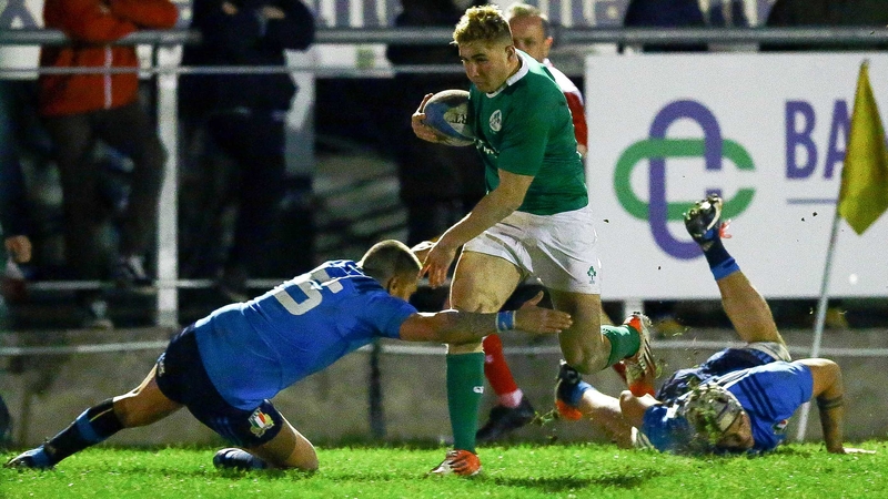 Jordan Larmour leaves his would-be Italian tacklers floundering