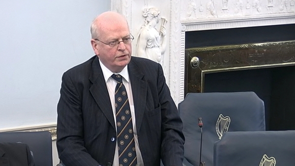 Michael McDowell said it is the duty of the Government to bring about public confidence in the management of the gardaí