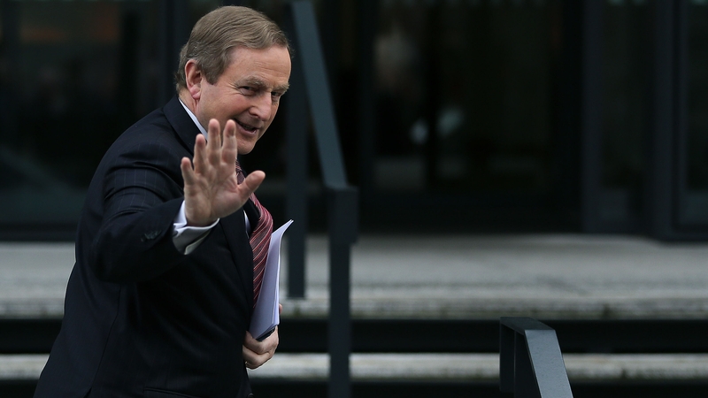 Enda Kenny will update his party colleagues this Wednesday on his position as leader of Fine Gael
