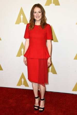 Julianne is on fire in this Prabal Gurung dress for the 2015 Oscars Nominees Luncheon!