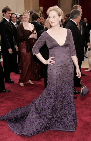 Stunning in a Rogelio Vleasco lilac gown in 2006. The actress always pays attention to detail as we can see with her assorted jewellery!