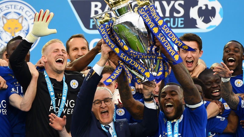 Claudio Ranieri pictured with his Leicester players in happier times last May