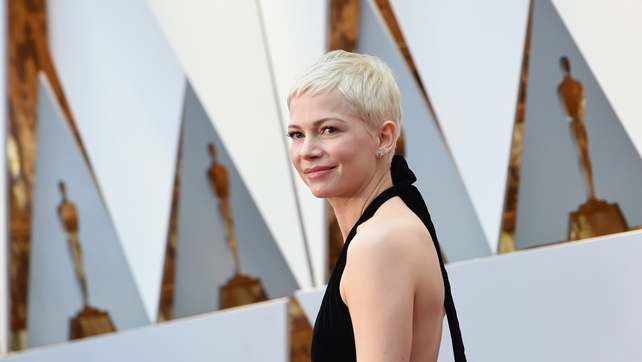 Plunging necklines ran rampant on the Oscars red carpet this year. Celebrities ranging from Taraji P Henson to Michelle Williams rocked the trend and we have a feeling it's here to stay!