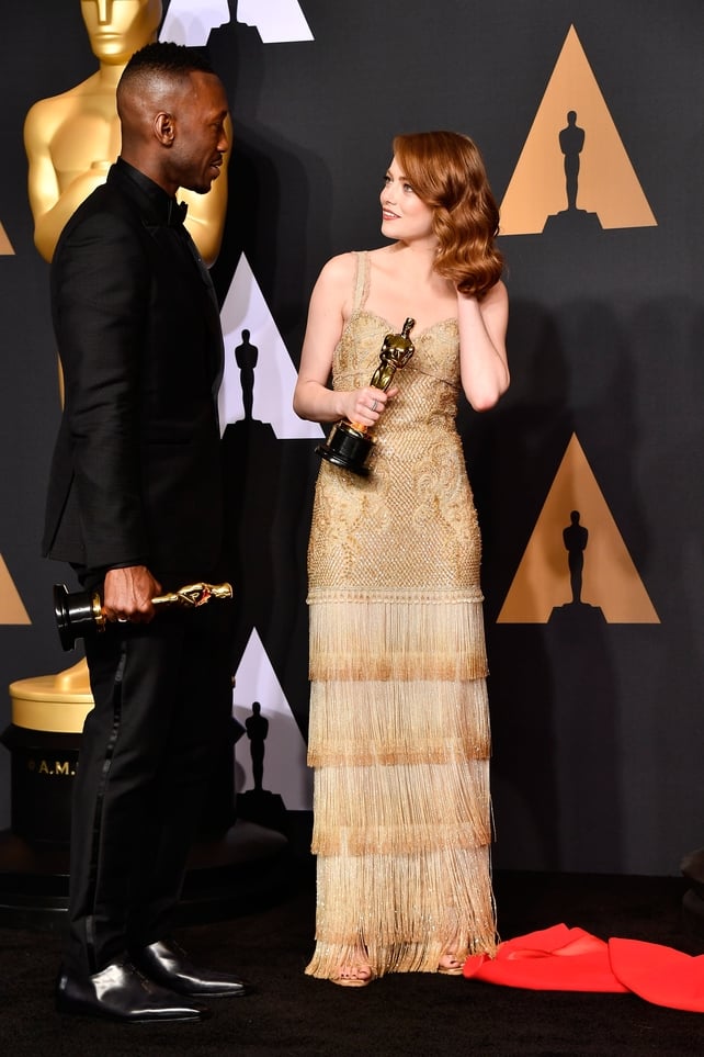 Best Supporting Actor Mahershala Ali and Best Actress winner Emma Stone