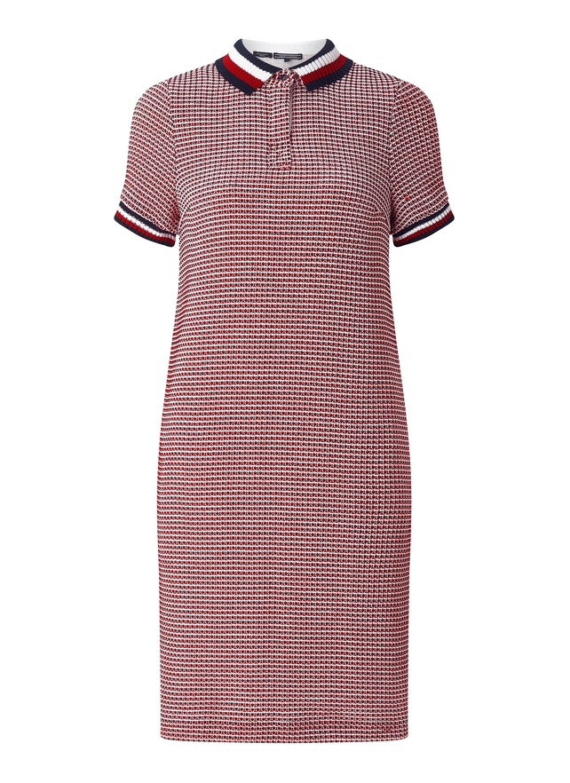 We love this sporty dress with Hilfiger's iconic stripes! Perfect for your summer strolls.