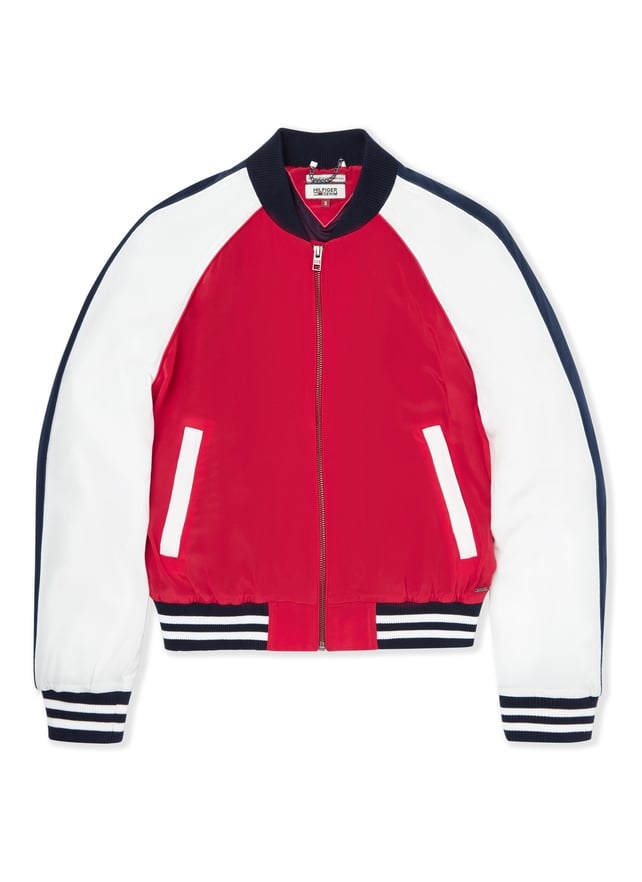 We all need a bomber jacket and this one from Tommy Hilfiger is the one of our dreams.