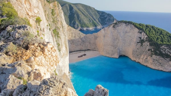 Holiday and Hotel Specials from Travelfinders. *Branded Content*