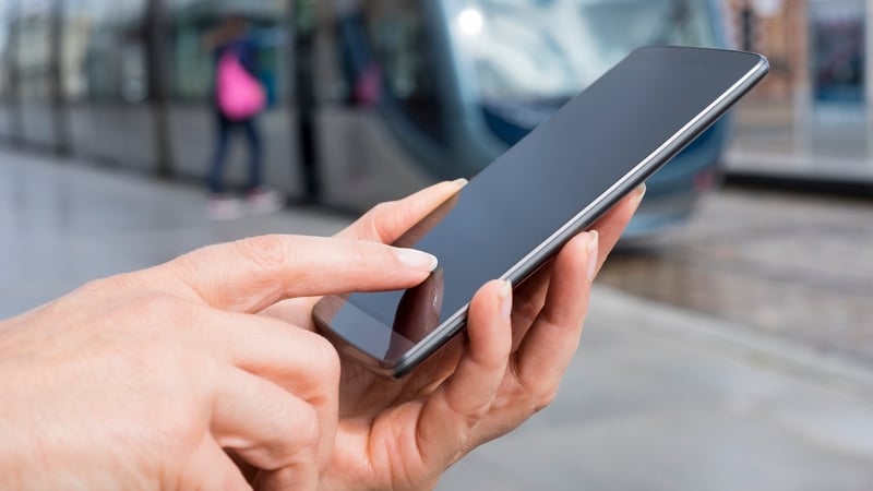 10 Tips To Keep Your Phone Safe from Thieves