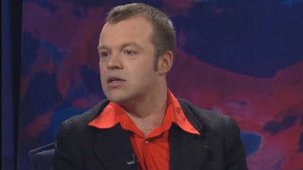 Graham Norton asks Pat Kenny to stop distracting him - 1997