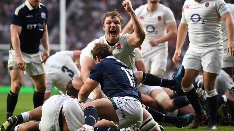 Ireland will hope to end England's incredible winning run at the Aviva