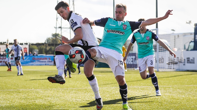 Dundalk travel to Buncrana to face Derry