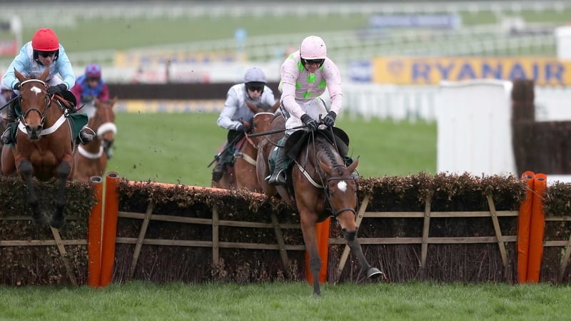Let's Dance benefited from a strong early pace in the Trull House Stud Mares' Novices' Hurdle