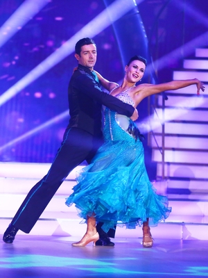 Week 11: Aidan and Valeria's second performance saw the couple shimmer in turquoise and black.