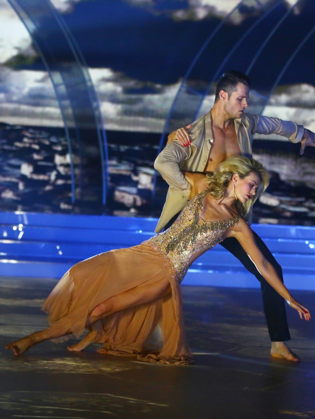 Week 11: Aoibhín looked gorgeous in gold for her Viennese Waltz with Vitali.