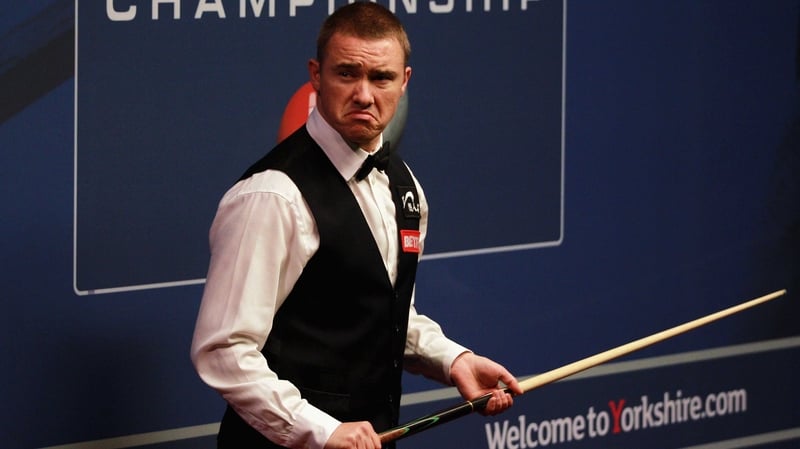 Stephen Hendry lost 3-0 against Peter Lines