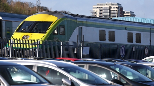 On-board catering will initially be available on Iarnród Éireann's Cork-Dublin route