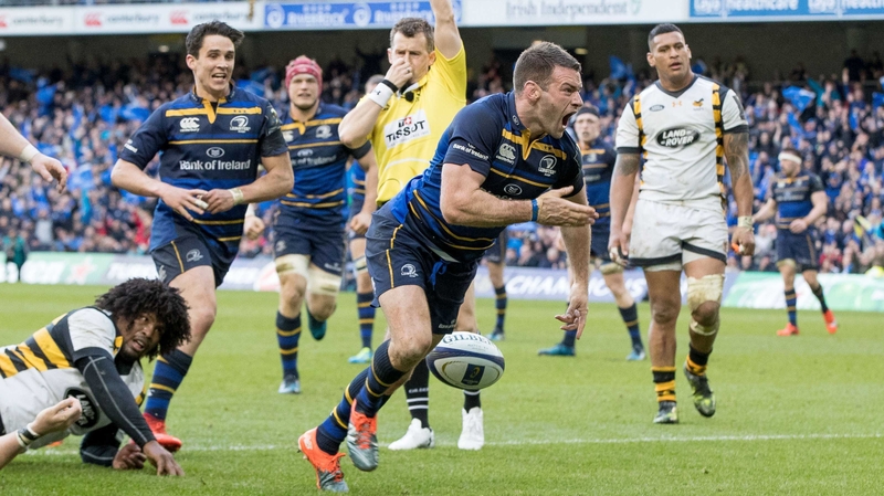 Fergus McFadden celebrates his try at the Aviva Stadium