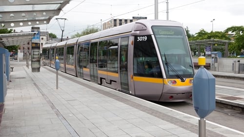 Full services are operating on both the Green and Red lines
