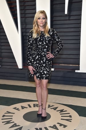 Michael Kors sequin mini dress for the 2017 Vanity Fair Oscar Party. Check out her cat-eye make-up. Mesmerizing!