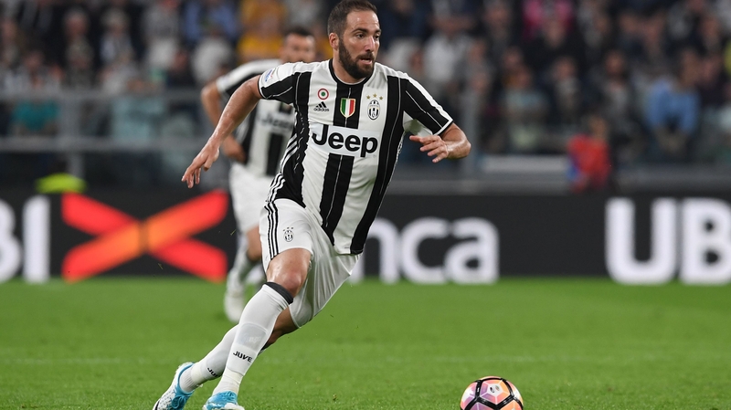 Gonzalo Higuain is heading Stateside