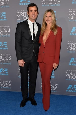 Matching Tux moment! Justin rocks his Dior suit and Jen's Gucci red number is mesmerizing! They were papped at the Critics' Choice Movie Awards in 2015.