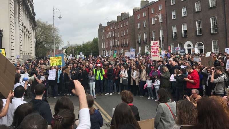 Over 1,000 scientists, engineers, mathematicians, environmentalists and supporters took part in the Dublin rally