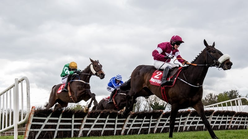 Bryan Cooper and Champagne Classic jump the last