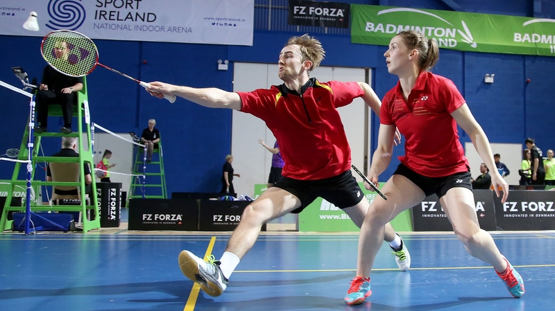 Sam and Chloe Magee in mixed doubles action - they are now European medalists