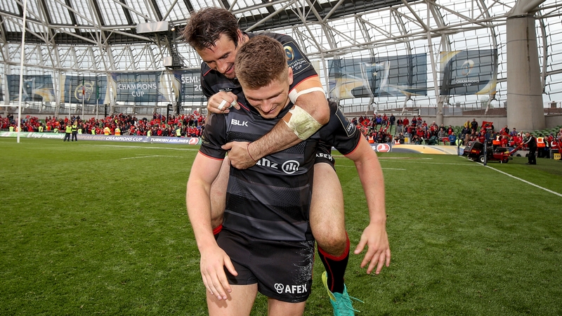 Marcelo Bosch and Owen Farrell celebrate after defeating Munster