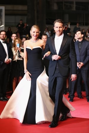 The two dazzled at Cannes in 2014. Blake Lively is wonderful in this Gucci Première bustier gown!