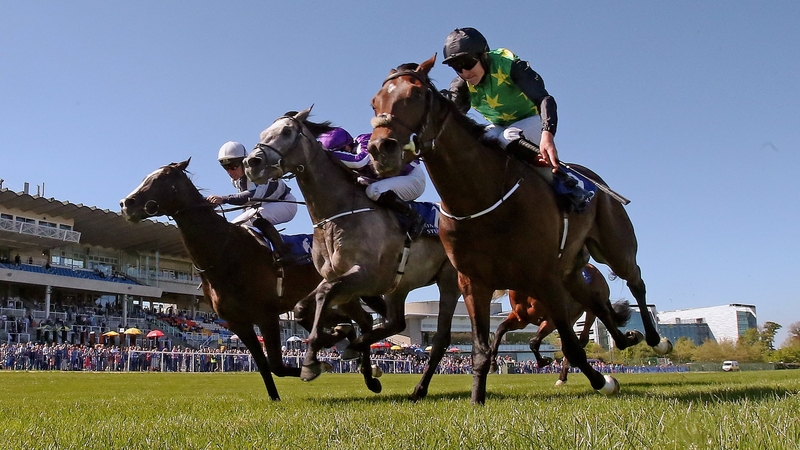 Douglas Macarthur (near) en route to winning for Emmet McNamara