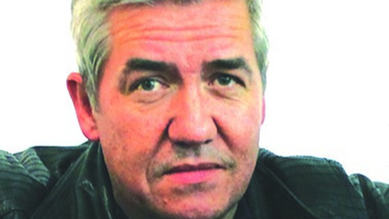 Steve Plews: a painterly poet of the piano keys.