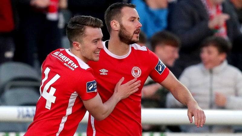 Kurtis Byrne (R) struck for the Saints